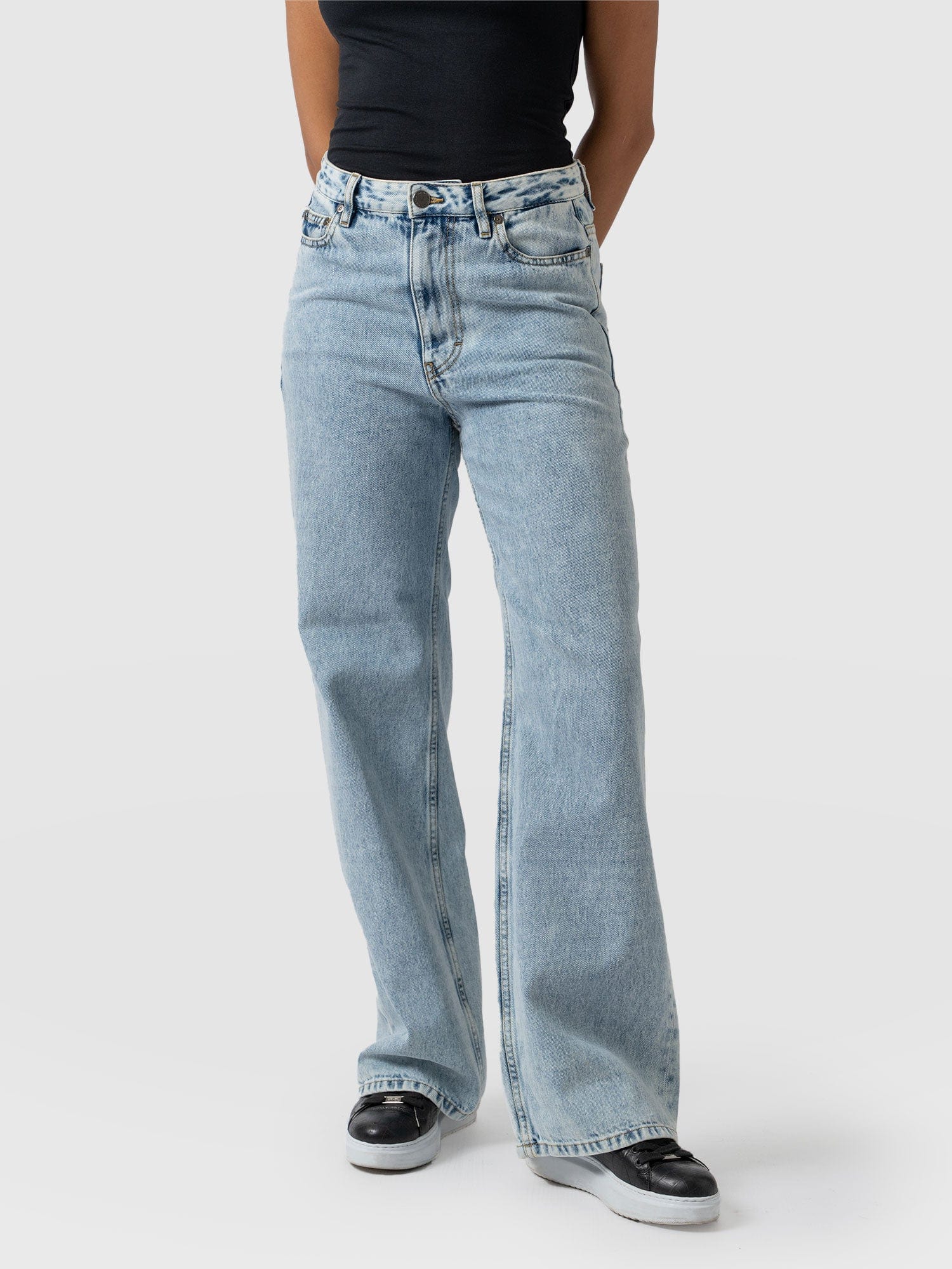 Adjustable Wide Leg Jeans Pale Blue - Women's Jeans | Saint + Sofia® USA